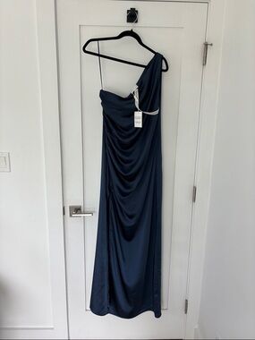 Pretty Lavish Blue Floor Length Dress Size 10 US